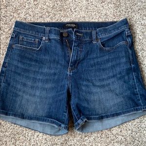Banana Republic Jean shorts size 6 / 28